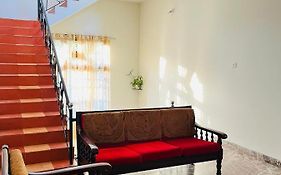 Spacious 3-Bedroom Private Villa In Mangalore - Ideal Getaway For Family And Friends